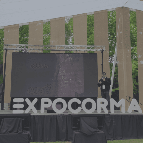 Dictuc realiza charla en Expocorma